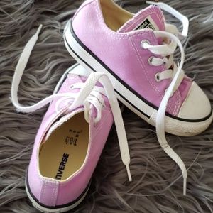 Like new purple converse